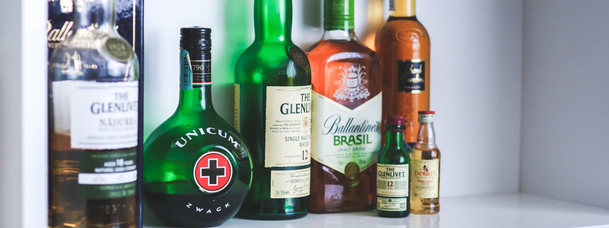 What to Have in a Home Bar (The Ultimate Essentials Checklist)